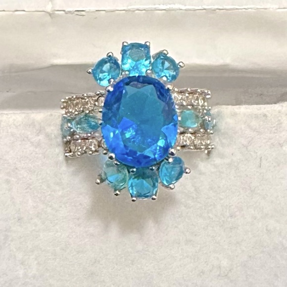 Jewelry - Luxury Swiss Blue Topaz Ring in 925 silver